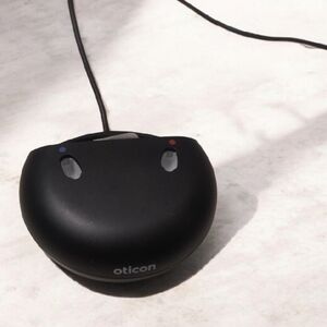 Oticon OPN MiniRite R 1.0 Black Charging Dock